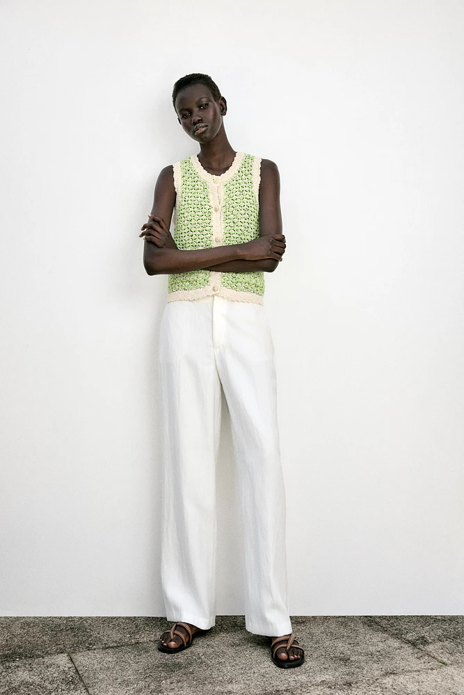 TOP EN MAILLE TEXTURÉE