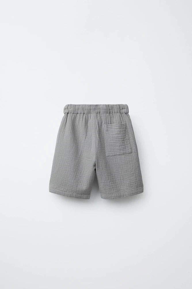 TEXTURED SHORTS