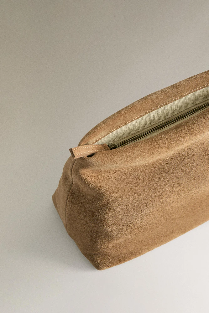 TROUSSE DE TOILETTE CROÛTE DE CUIR FORMAT MOYEN
