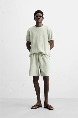 TEXTURED JOGGER SHORTS
