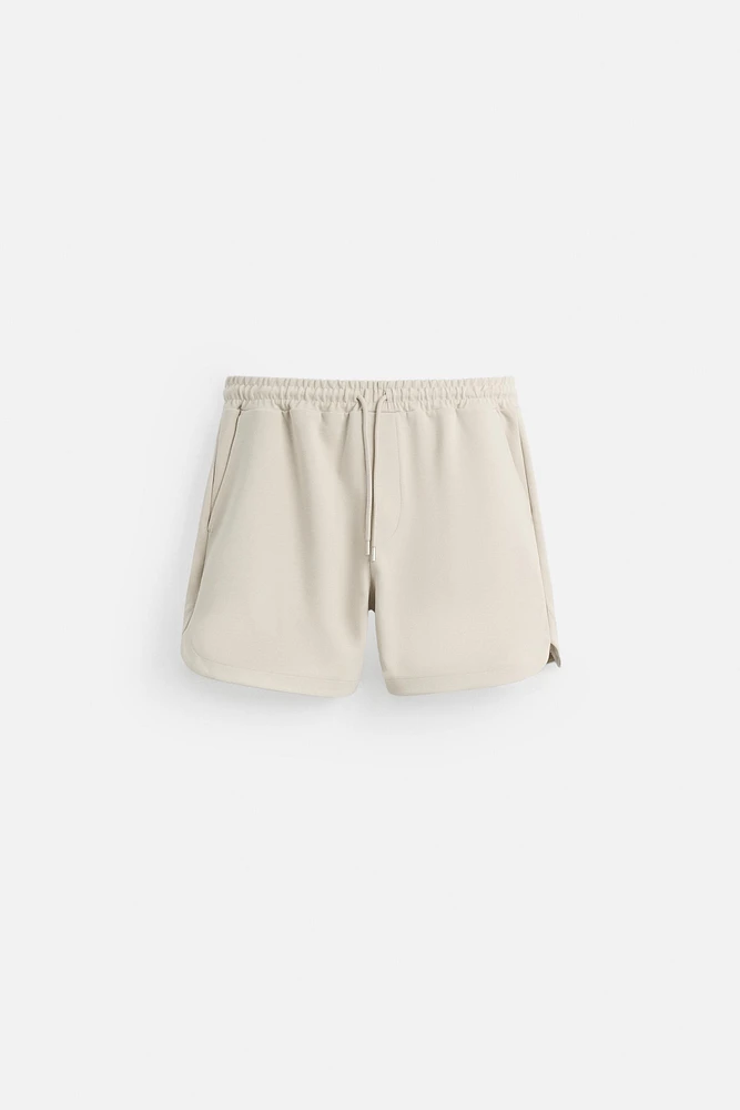 TECHNICAL JOGGER SHORTS