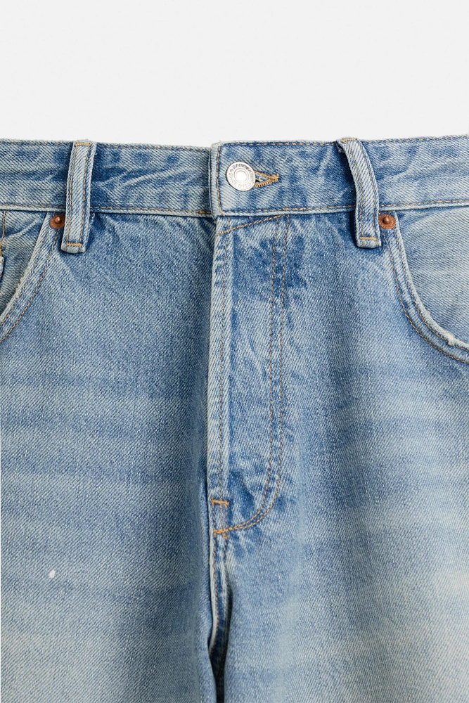 RIPPED BAGGY FIT JEANS