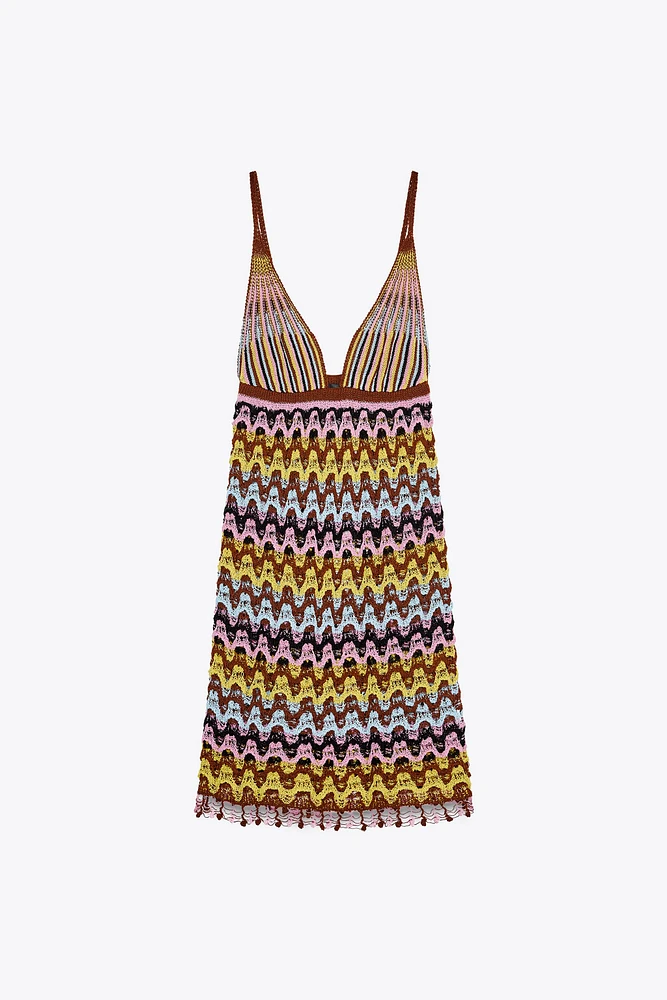 ROBE COURTE EN MAILLE
