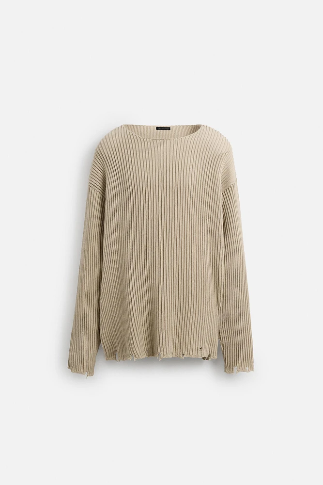 RIBBED DISTRESSED SWEATER