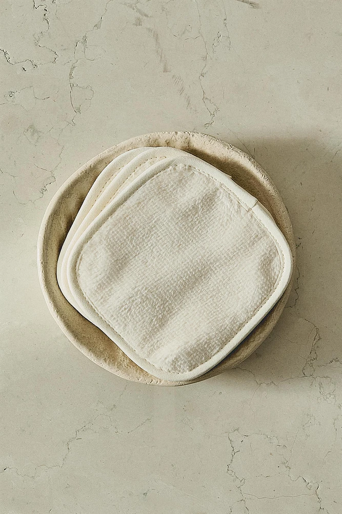 SET OF REUSABLE MAKEUP REMOVER PADS (SET OF 3)