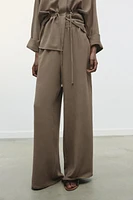 FLOWY WIDE LEG PANTS