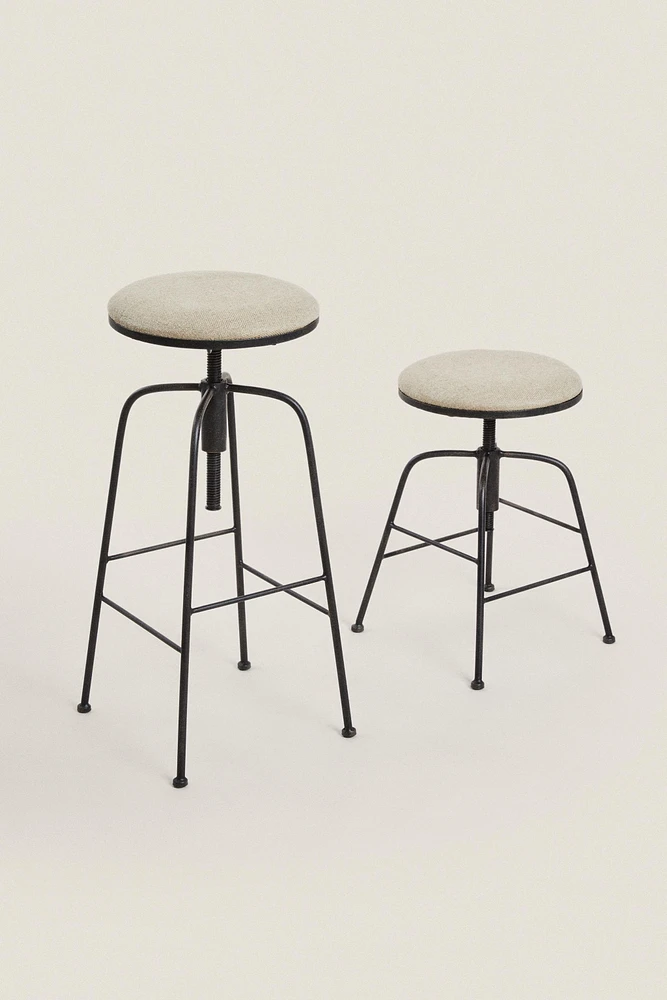 TABOURET DE BAR ROTATIF LIN