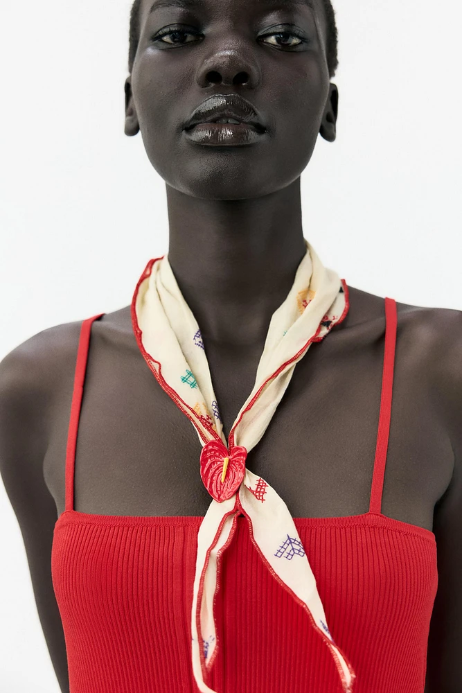 BANDANA BRODERIES FLEUR MÉTALLIQUE