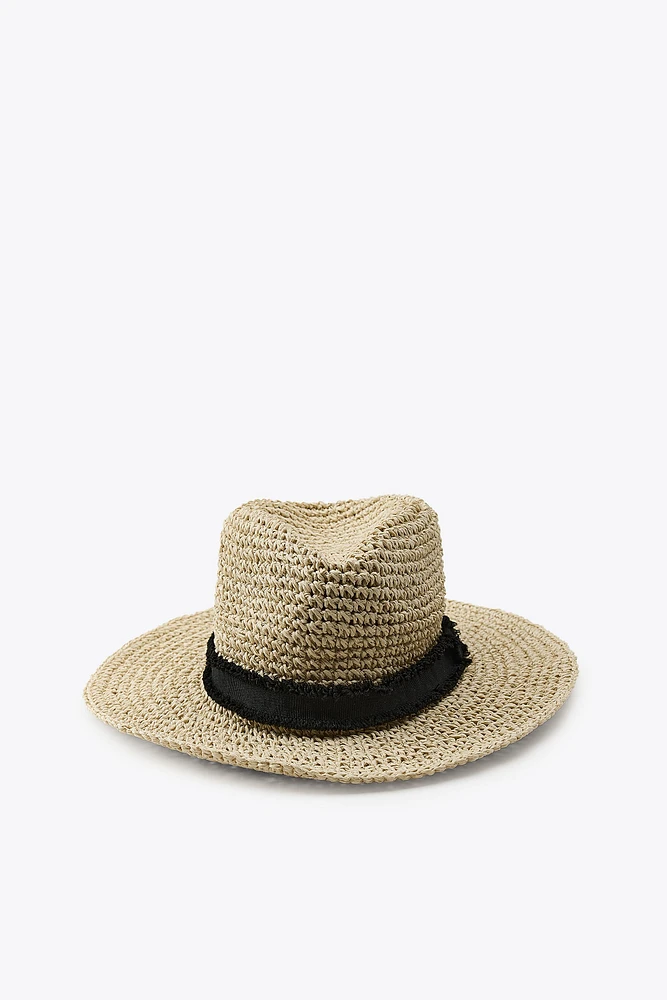 CONTRAST BAND HAT