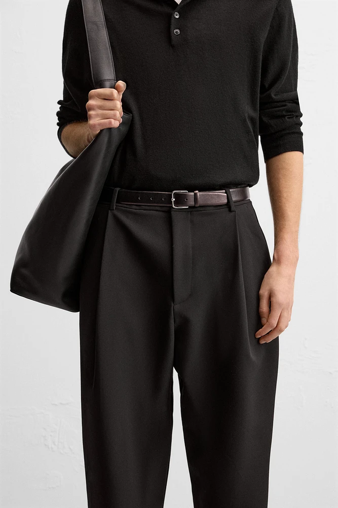 RELAXED FIT PLEATED PANTS