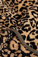 LEOPARD VELOUR BATH TOWEL