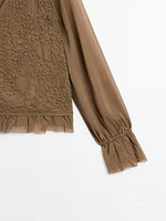 Textured shirt with ruffles