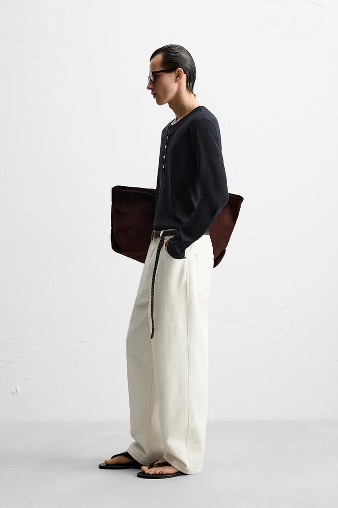 DOUBLE NECK BUTTON T-SHIRT
