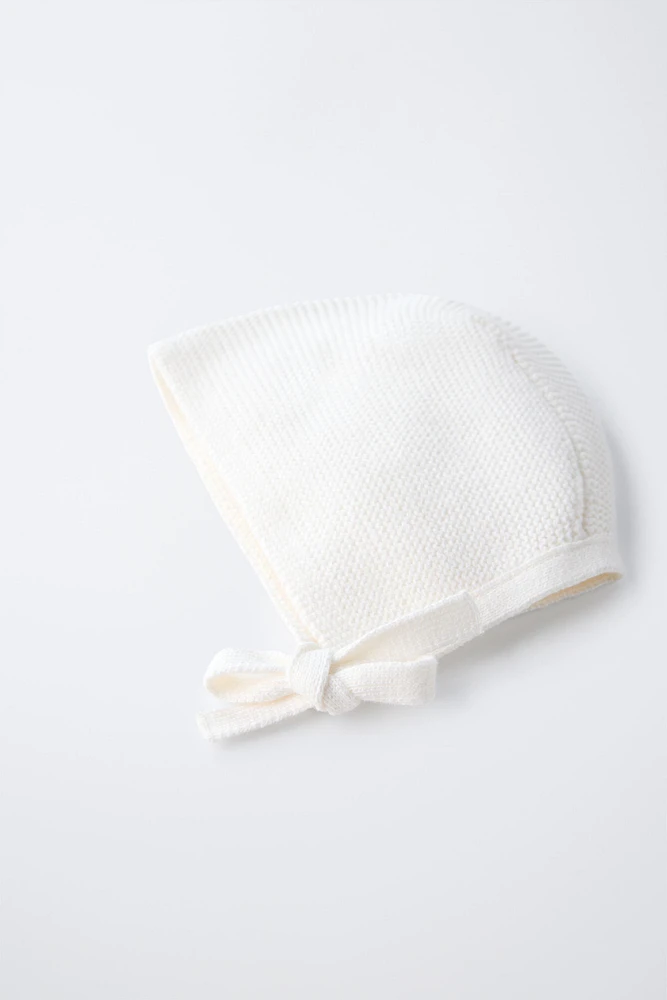BONNET EN MAILLE