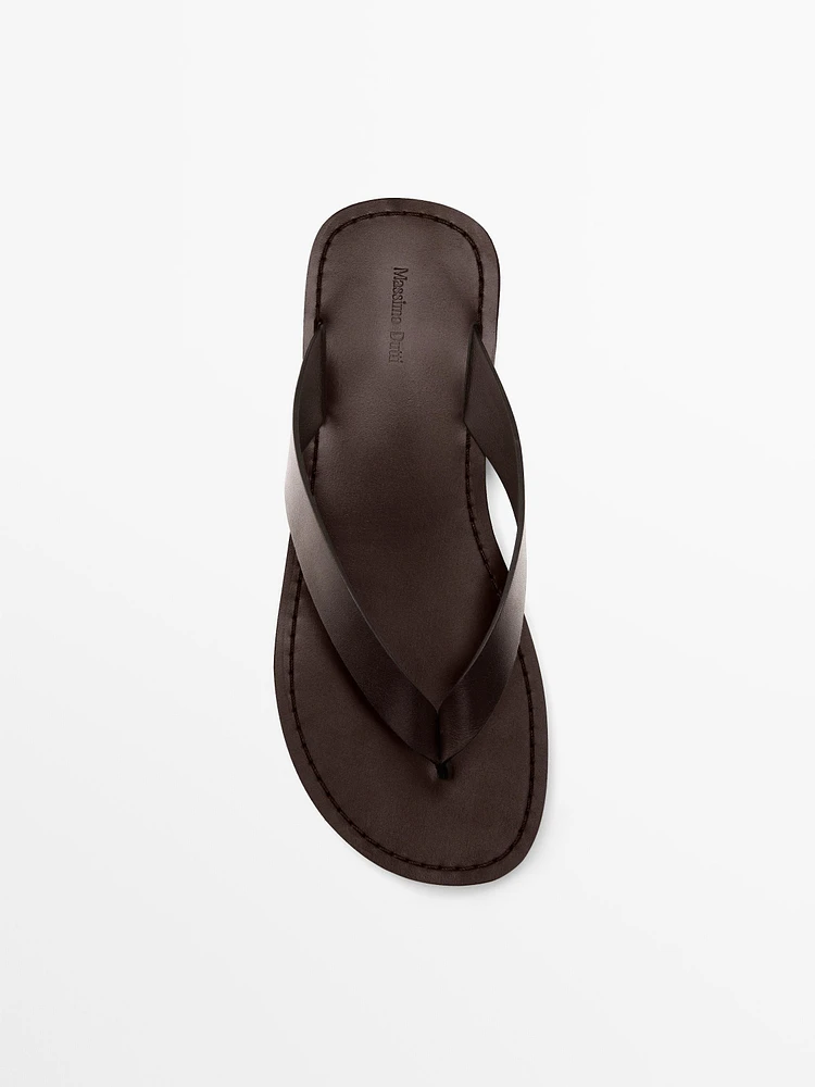 Sandales plates en cuir