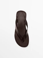 Sandales plates en cuir