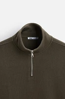 QUARTER ZIP SWEATSHIRT