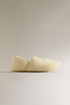 STRETCH SLIPPERS