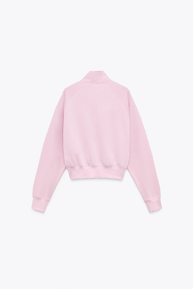 ZIP UP SWEATSHIRT