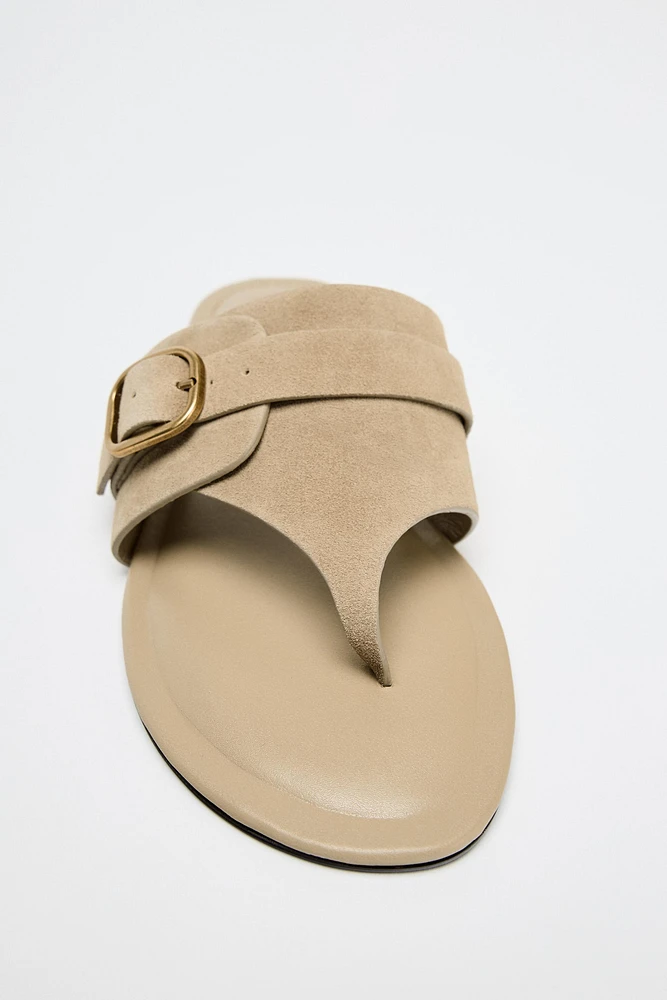 SPLIT LEATHER BUCKLE SANDALS