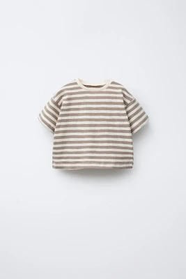 T-SHIRT RUSTIQUE À RAYURES TISSÉES