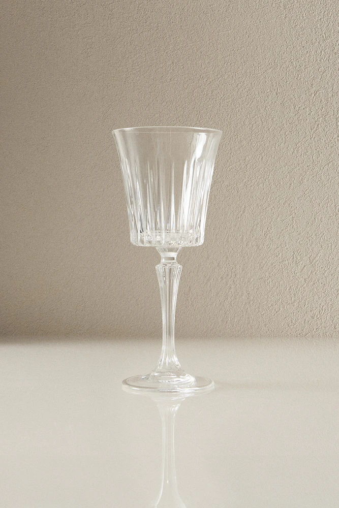 VERRE À VIN TAILLÉ CRISTALLIN