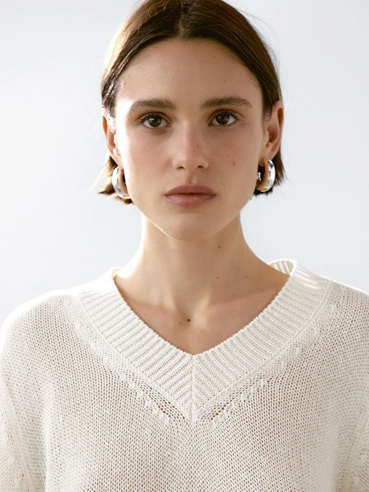 Cotton blend V-neck sweater