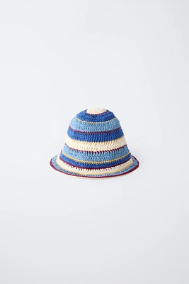 STRIPED CROCHET REVERSIBLE BUCKET HAT
