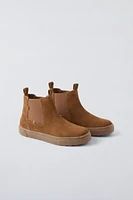 LEATHER CHELSEA BOOTS