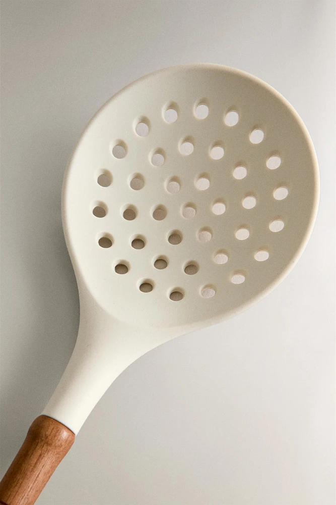 SILICONE AND WOODEN SLOTTED SPOON