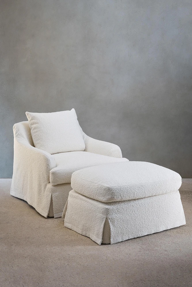 FOOTSTOOL 01