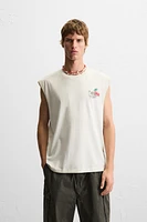 T-SHIRT DÉBARDEUR À IMPRIMÉ