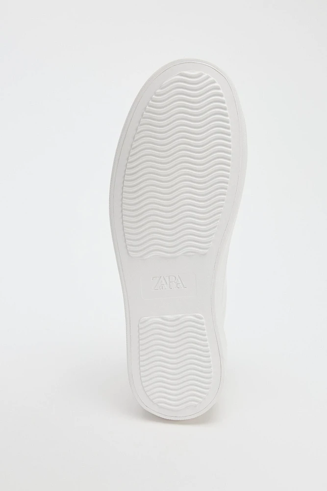 CONTRAST SNEAKERS