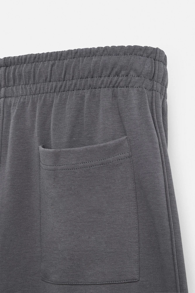 PANTALON INTERLOCK AVEC PIÈCE