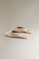 CHAUSSONS CHAUDS OUVERTS À L’ARRIÈRE EN SATIN