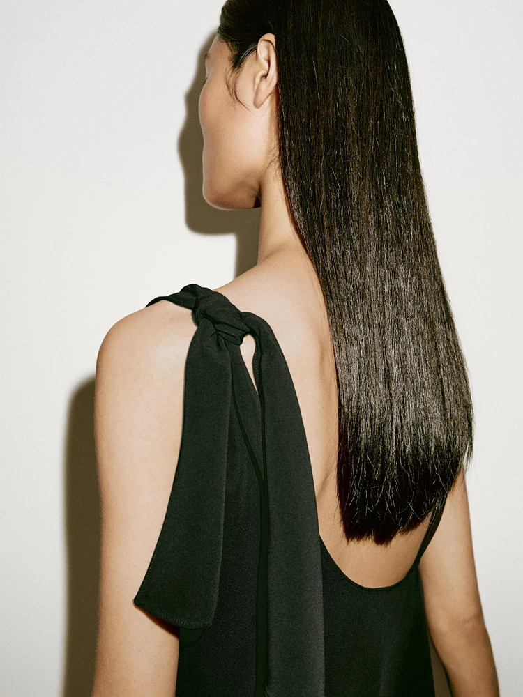 Crepe top with knot detail - Limited Edition