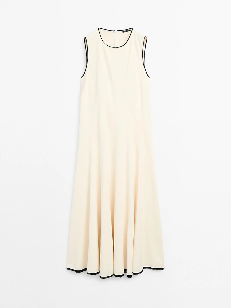 Robe portefeuille contrastante