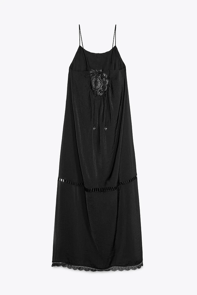 EMBROIDERED VOLUMINOUS MIDI DRESS