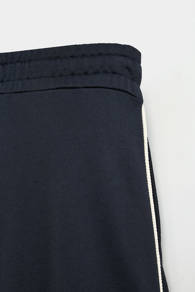 CONTRAST JOGGER PANTS