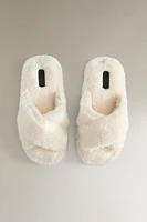 SHEEPSKIN CROSSOVER SLIPPER