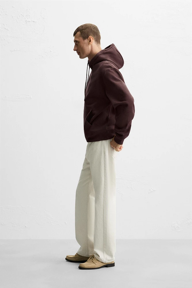 BASIC HOODIE SWEATSHIRT