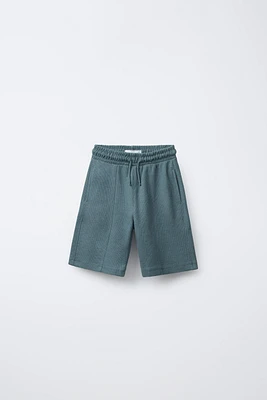 TEXTURED KNIT SHORTS