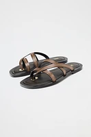 LEATHER STRAPPY FLAT SANDALS