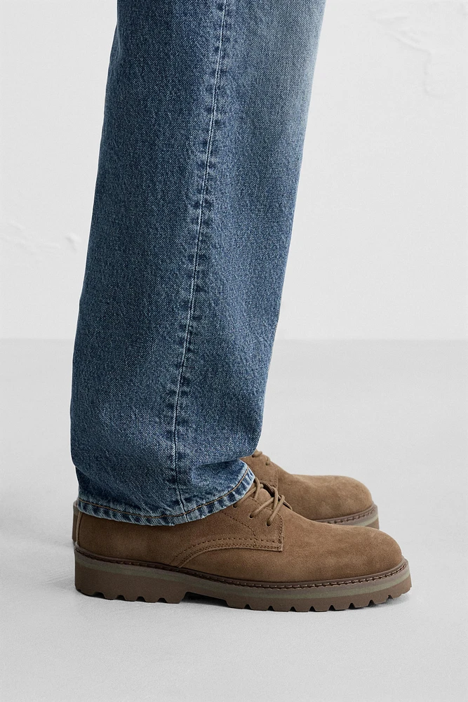 LEATHER LACE-UP BOOTS