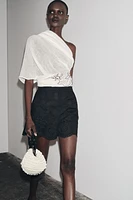ZW COLLECTION PERFORATED EMBROIDERY BERMUDA SHORTS