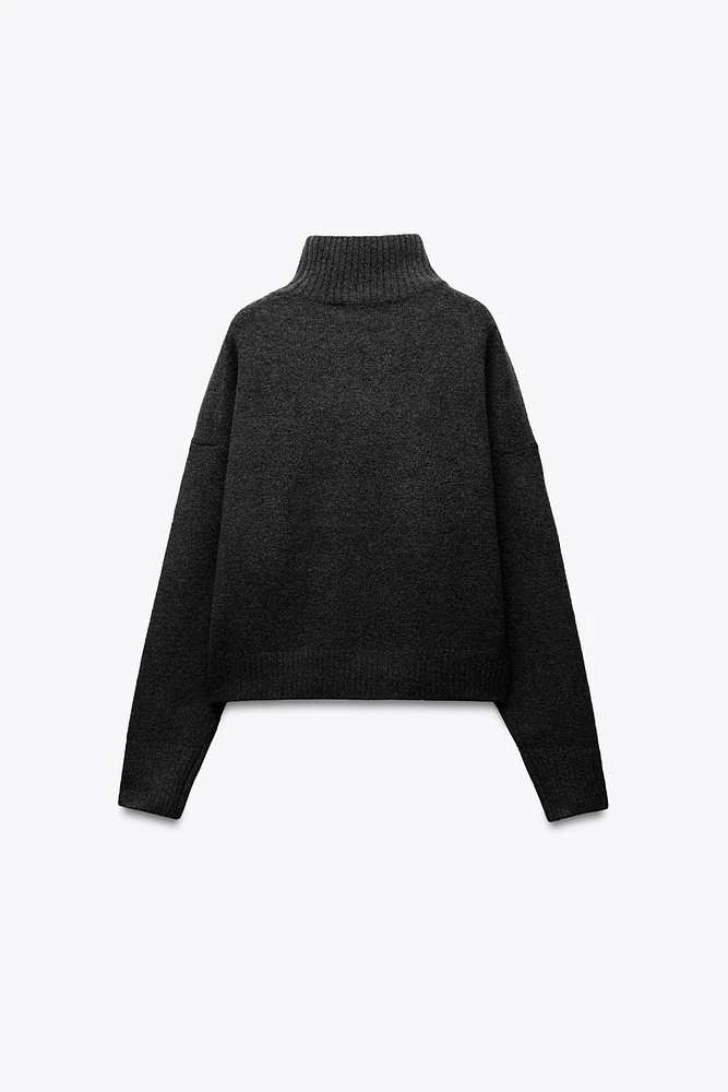 BASIC KNIT SOFT SWEATER