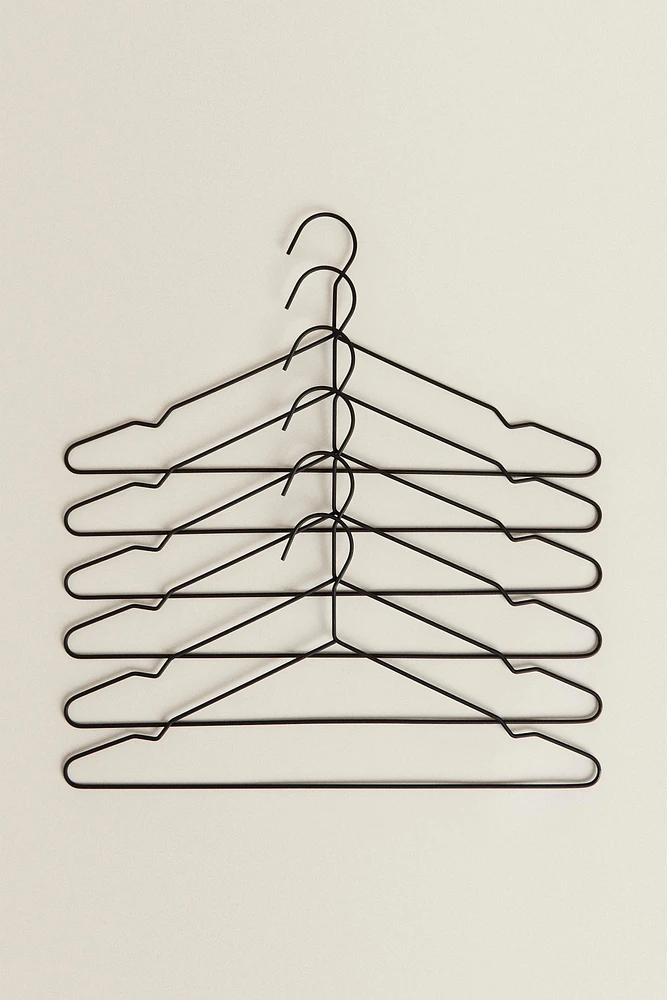 RUBBERIZED HANGERS (PACK OF 6)