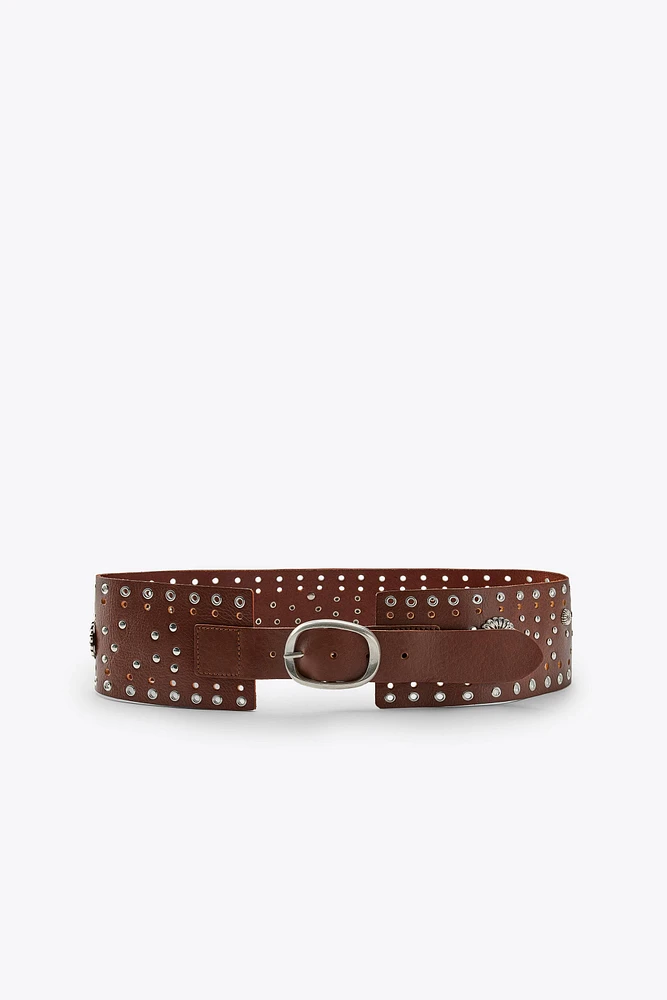 LEATHER BELT WITH FLORAL DETAIL