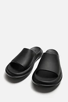 THICK SOLE POOL SLIDES