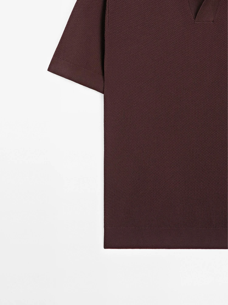 Textured knit short sleeve polo shirt
